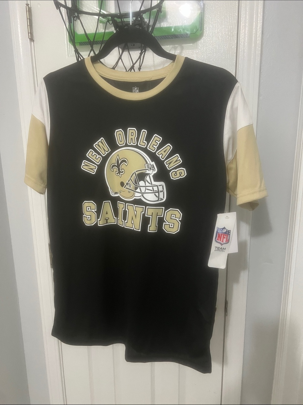 New Orleans Saints Short Sleeve Tee in Black & Gold